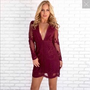 ‼️NWT‼️Lace mini dress with long sleeves
